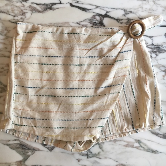 3/$15 ✨NWT UO striped skort✨ sz M - Picture 2 of 5